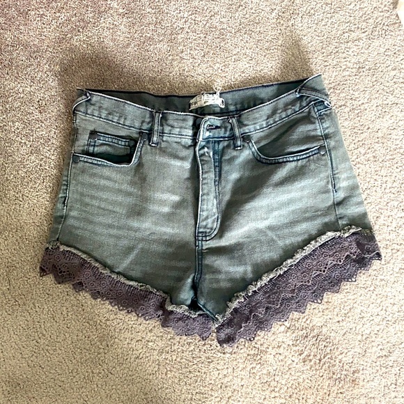 Free People Shorts - Picture 1 of 2
